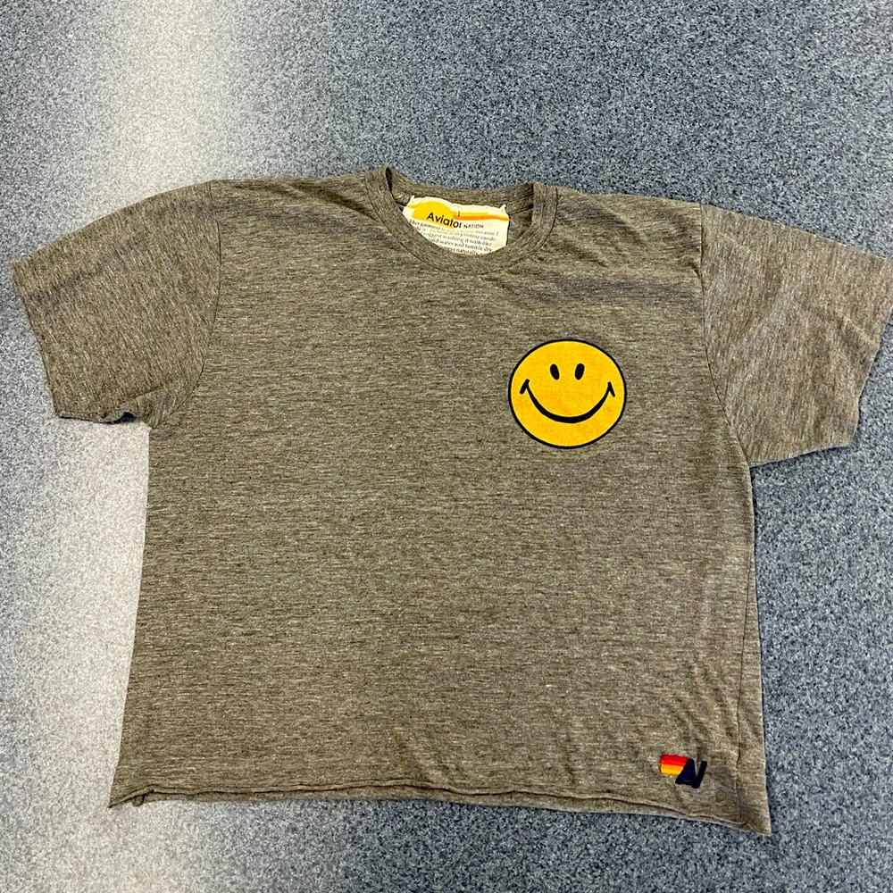 Aviator nation smiley cropped boyfriend tee L
